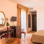 Lido Degli Spagnoli Wellness & 4* 포르토스쿠소