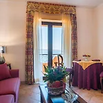 Lido Degli Spagnoli Wellness & 포르토스쿠소