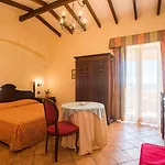 Lido Degli Spagnoli Wellness & 4*