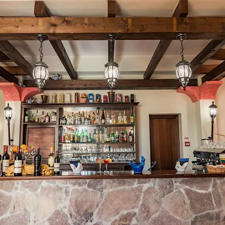 Lido Degli Spagnoli Wellness & 4* ポルトスクーゾ