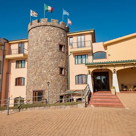 호텔 Lido Degli Spagnoli Wellness & 4*