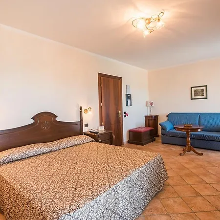 Otel Lido Degli Spagnoli Wellness & 4*