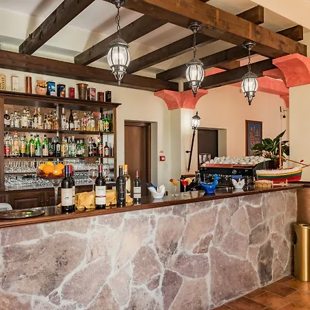 Hotel Lido Degli Spagnoli Wellness & 4*