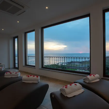 Lido Degli Spagnoli Wellness & Hotel 4*