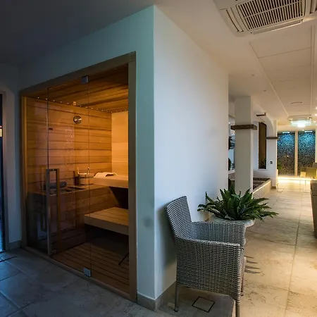 Hotel Lido Degli Spagnoli Wellness & 4*